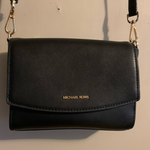 MICHAEL Michael Kors Handbags - *SOLD* Black Michael Kors crossbody bag
